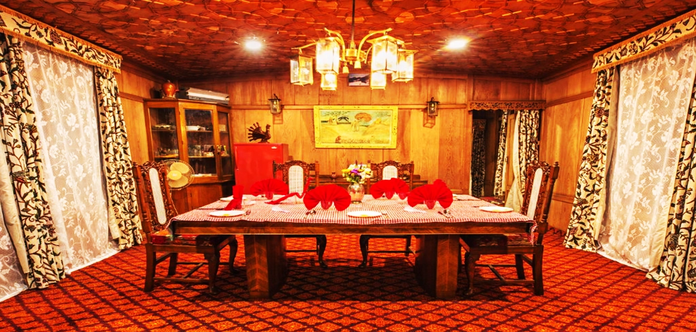 Pride Group of Houseboat